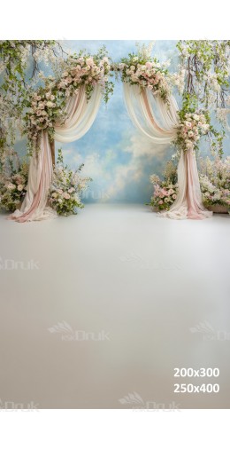 Tło fotograficzne „Kwiatowy łuk na tle pastelowego nieba” | E_795